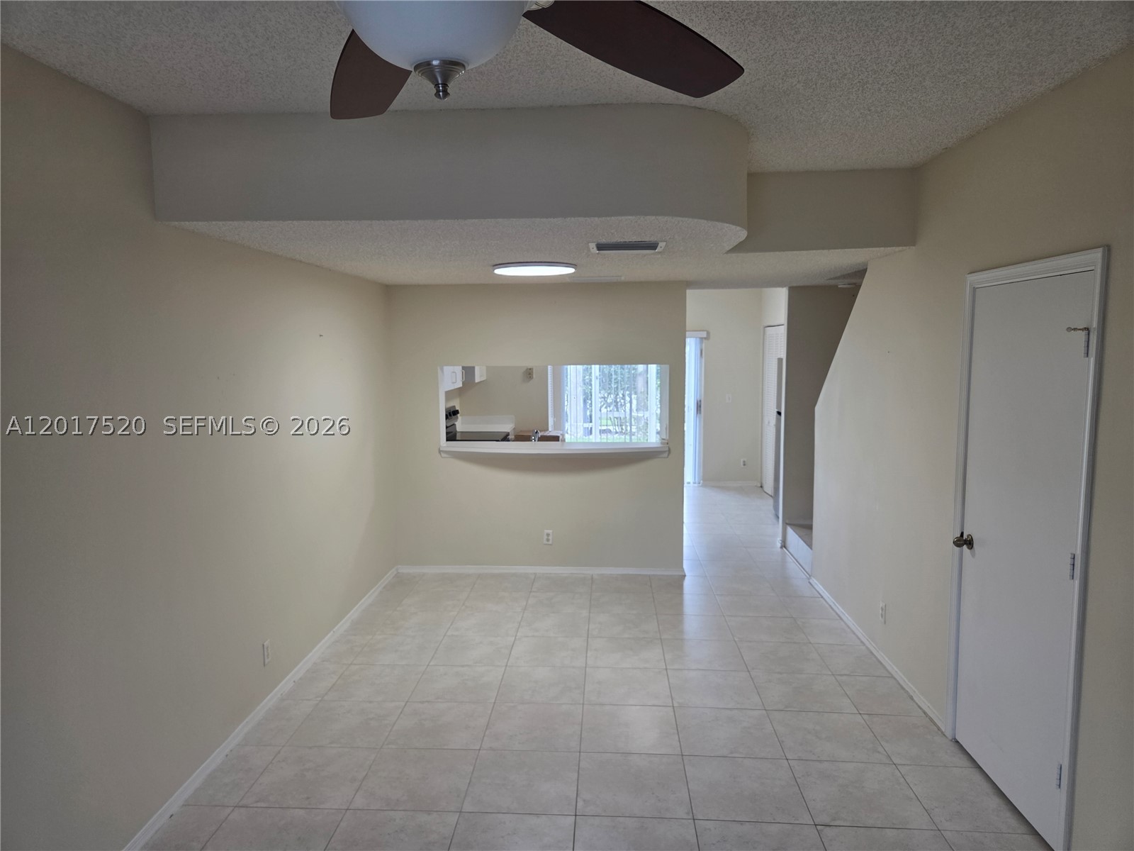 47 Simonton Cir, Weston FL 33326