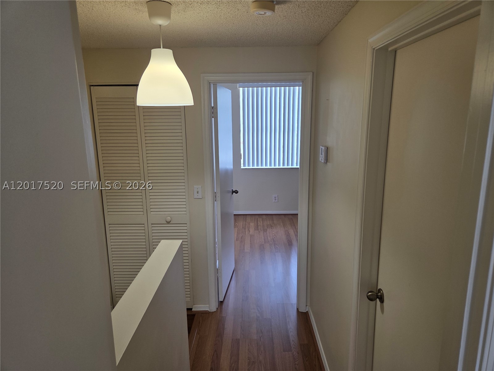 47 Simonton Cir, Weston FL 33326