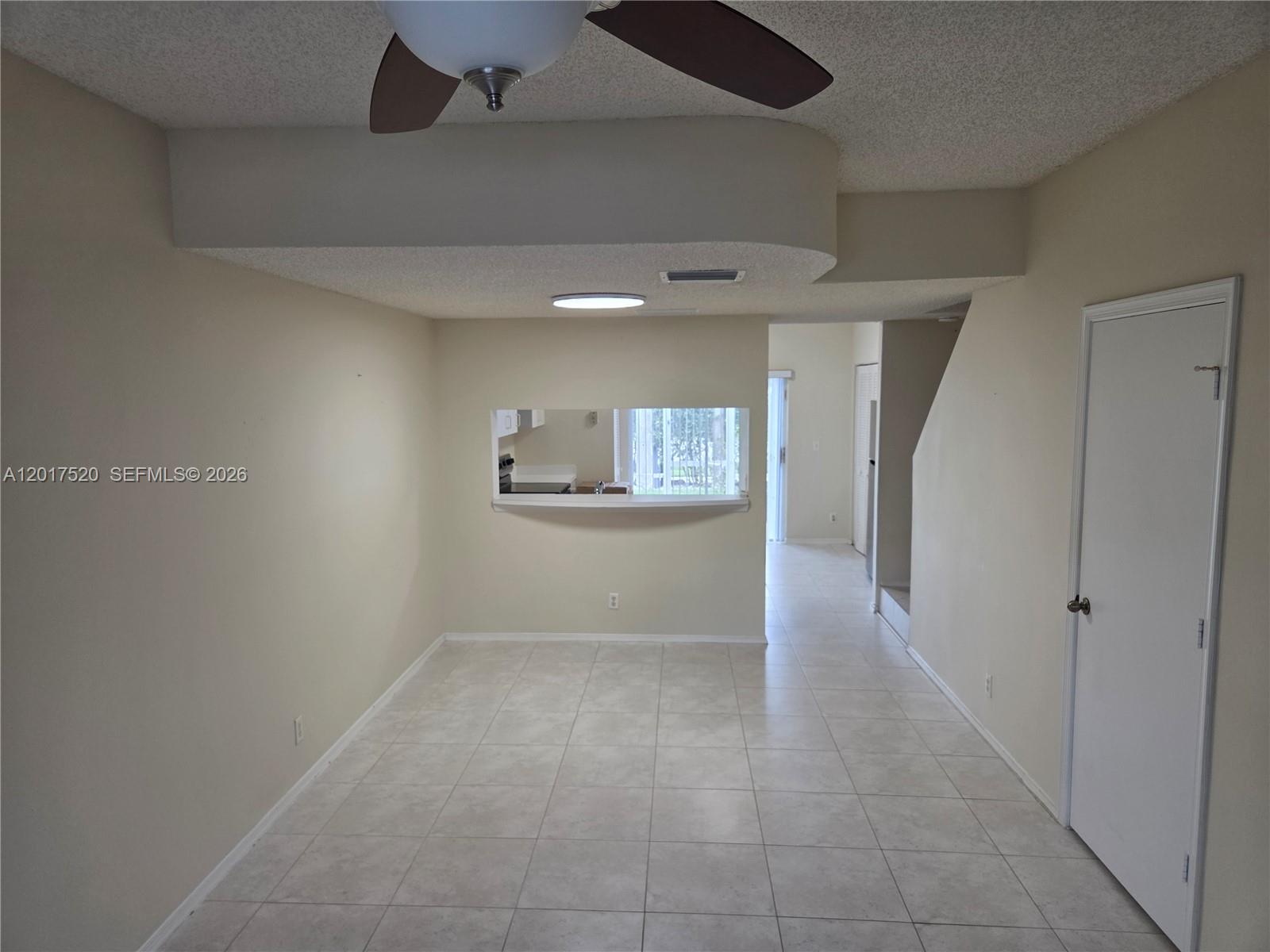 47 Simonton Cir, Weston FL 33326