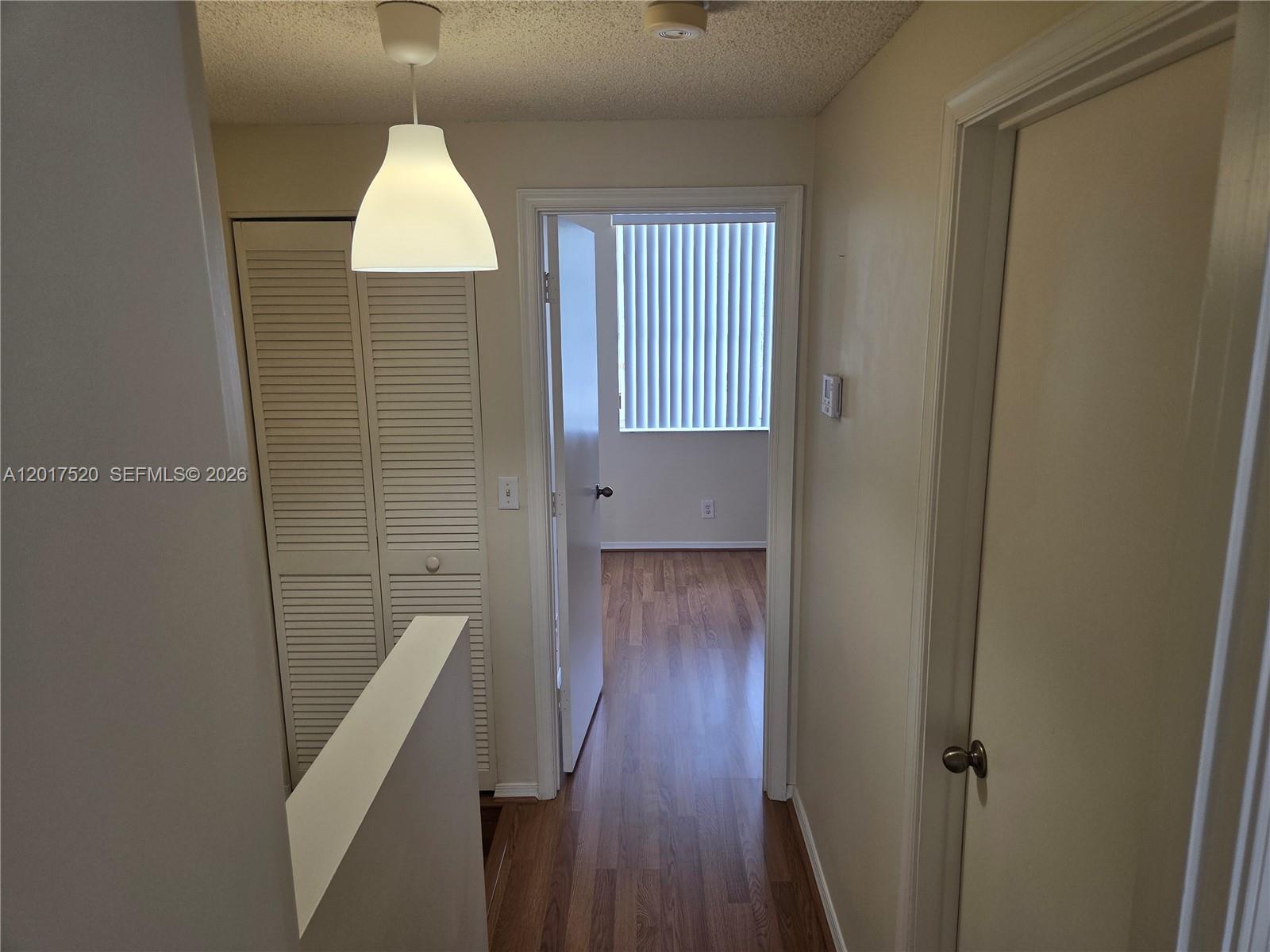47 Simonton Cir, Weston FL 33326
