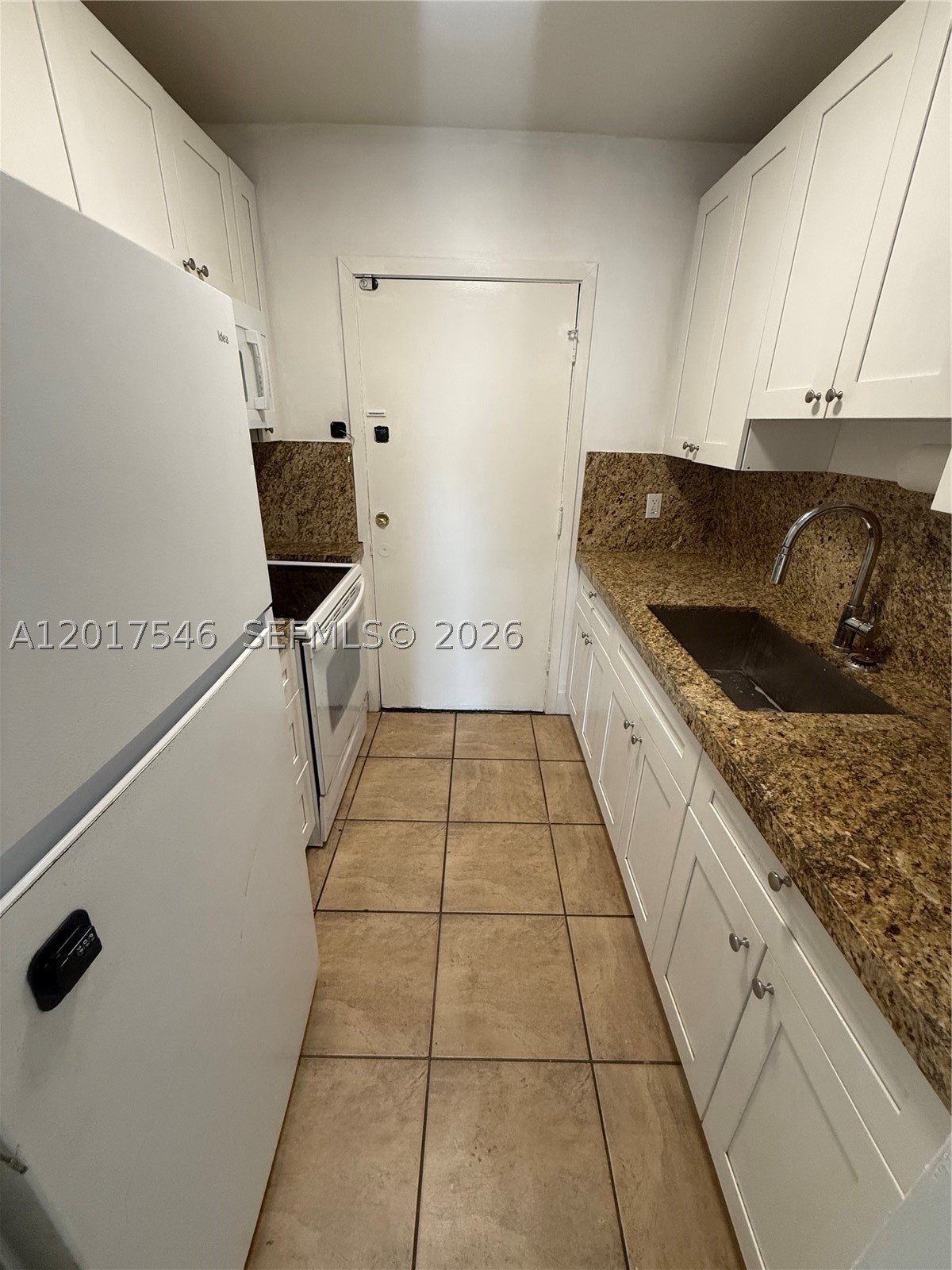 685 Miller Dr #E205, Miami Springs FL 33166