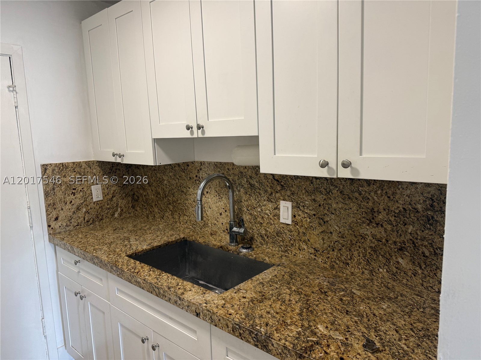 685 Miller Dr #E205, Miami Springs FL 33166