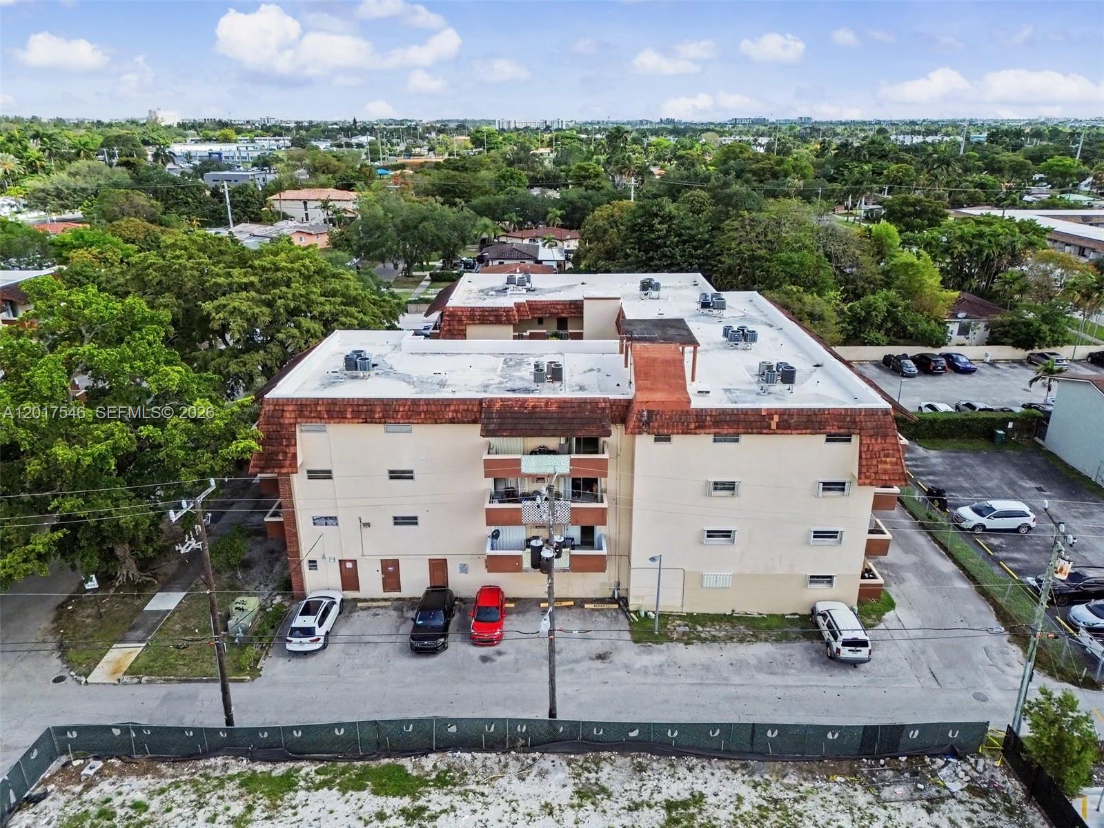685 Miller Dr #E205, Miami Springs FL 33166