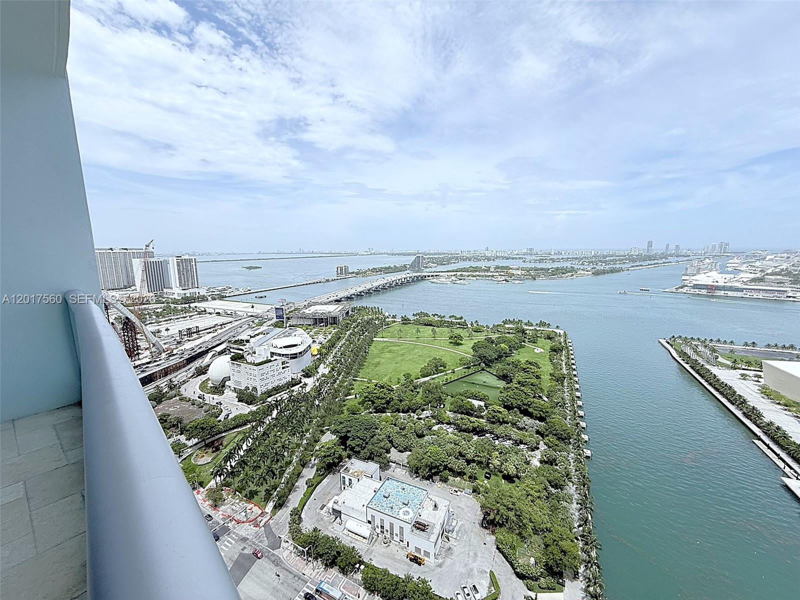 900 Biscayne Blvd #3803, Miami FL 33132