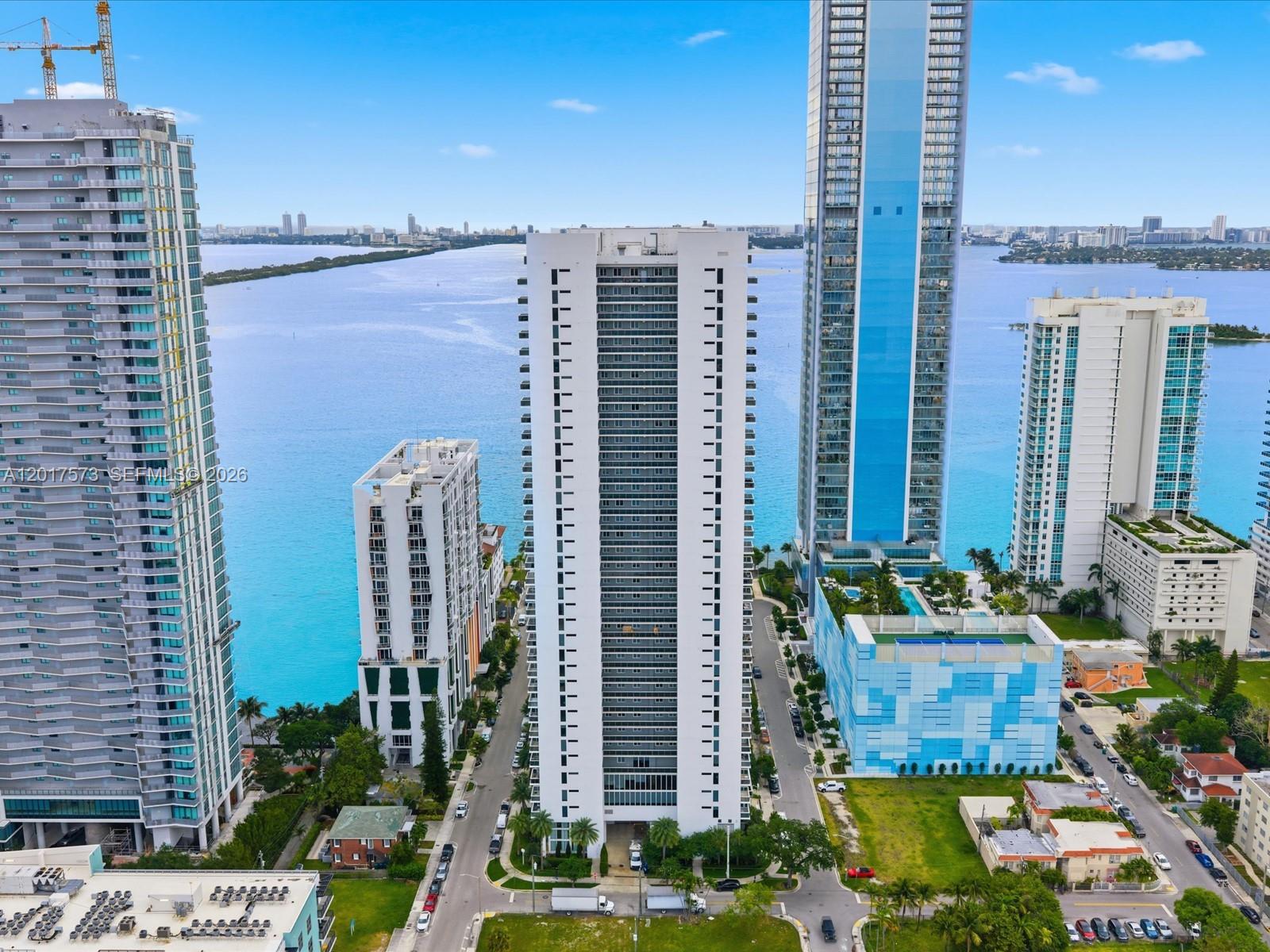 600 NE 27th St #PH2, Miami FL 33137
