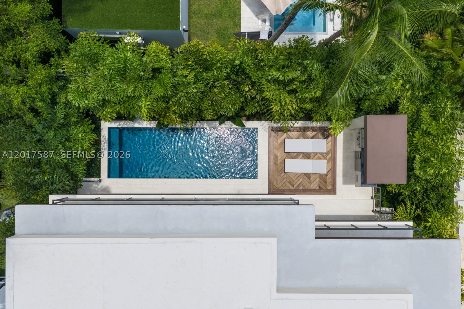 3045 N Bay Rd, Miami Beach FL 33140