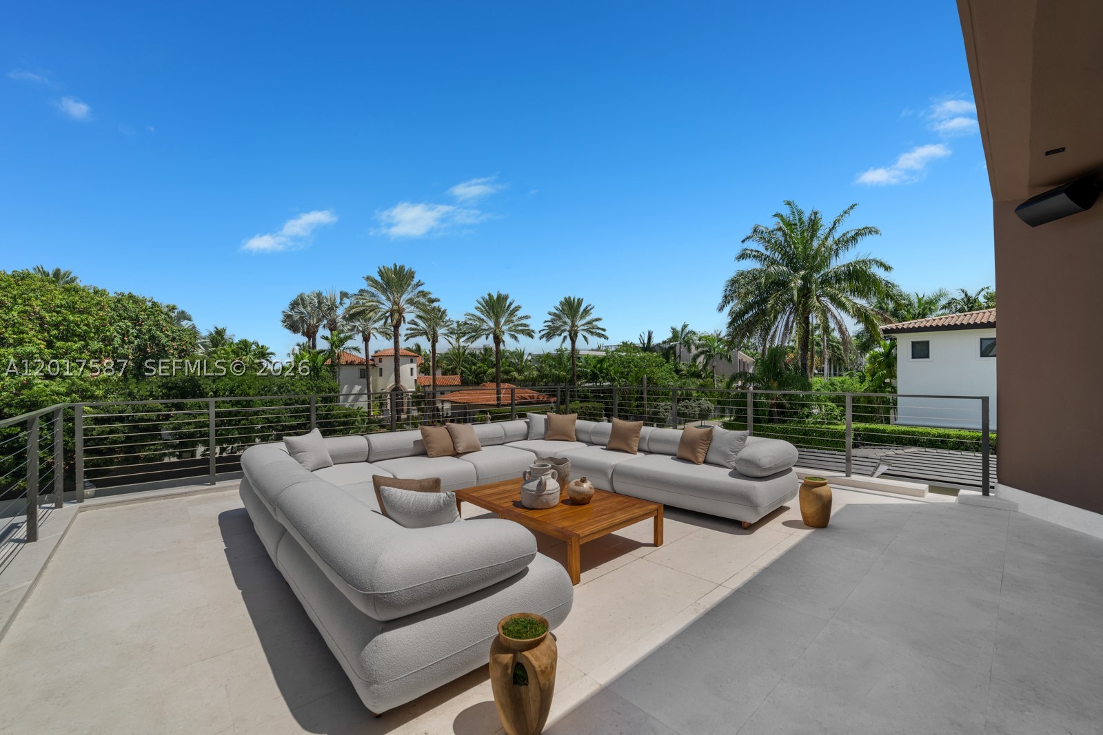 3045 N Bay Rd, Miami Beach FL 33140