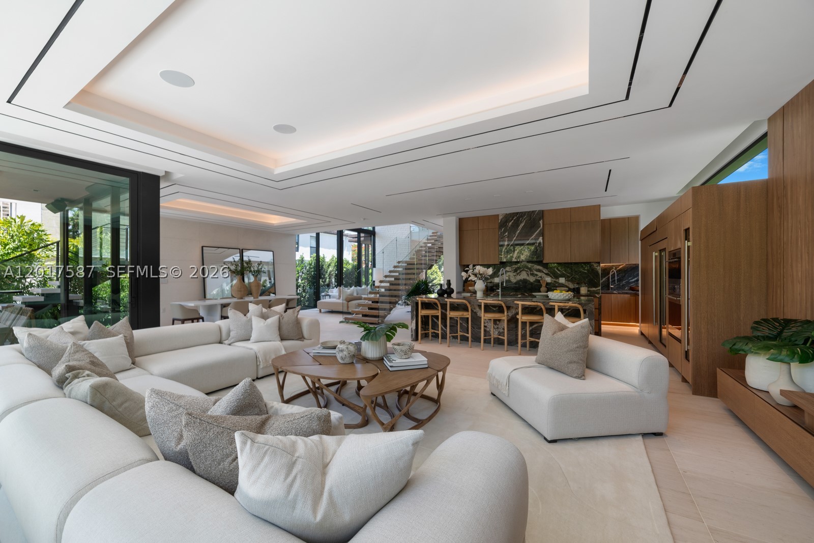3045 N Bay Rd, Miami Beach FL 33140