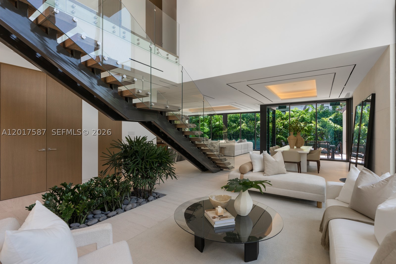 3045 N Bay Rd, Miami Beach FL 33140