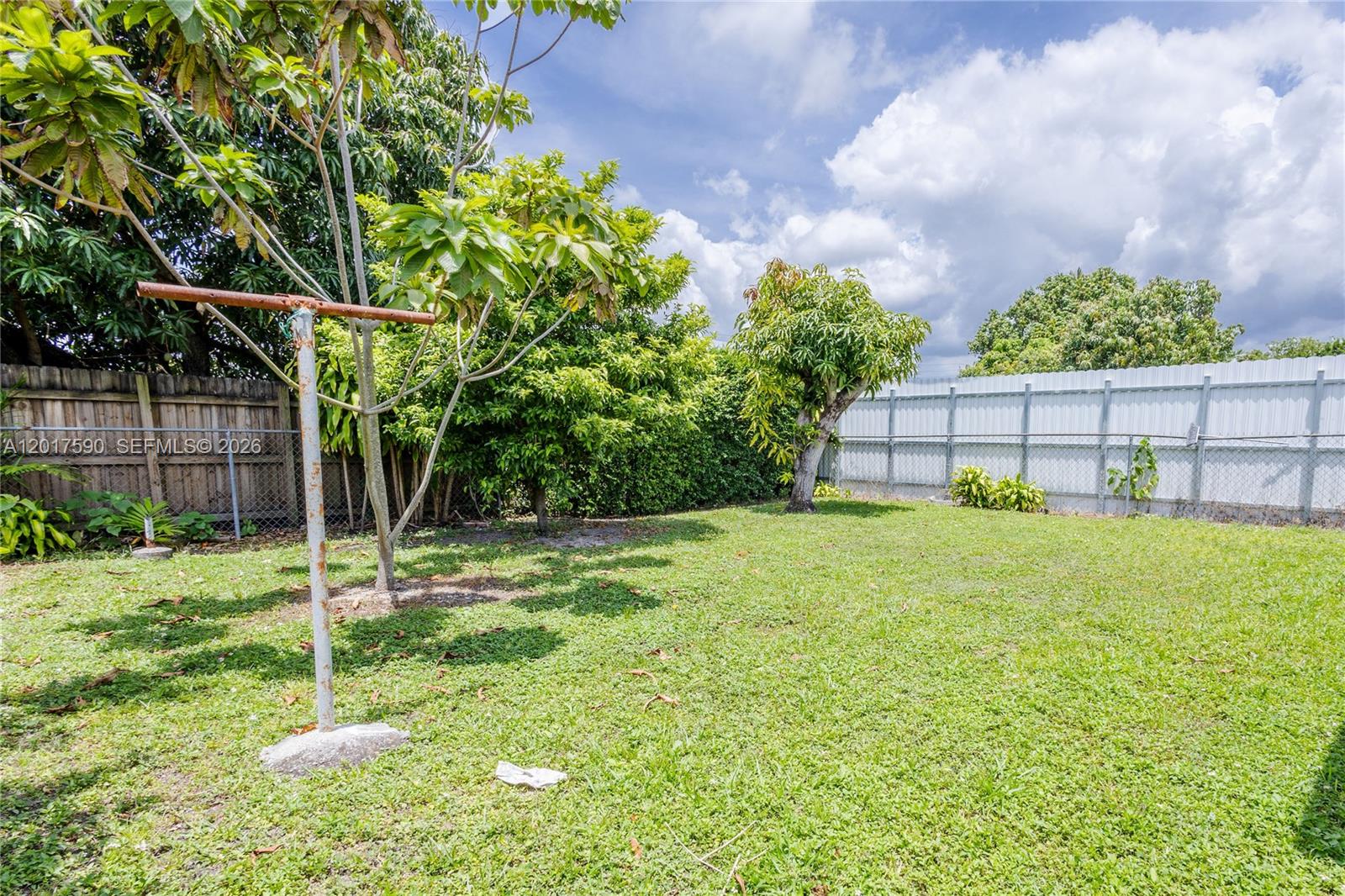 10 NW 60th Ct, Miami FL 33126