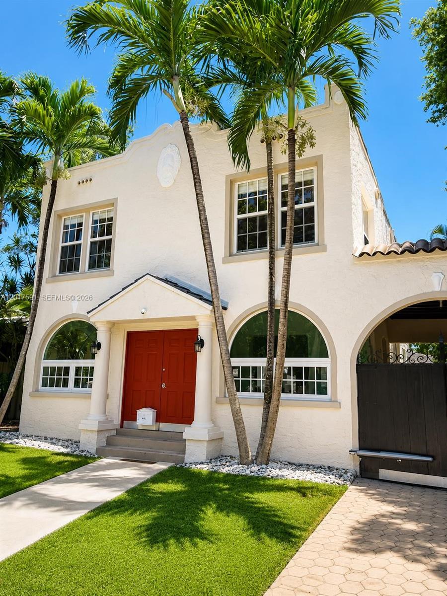 22 NE 44th St, Miami FL 33137