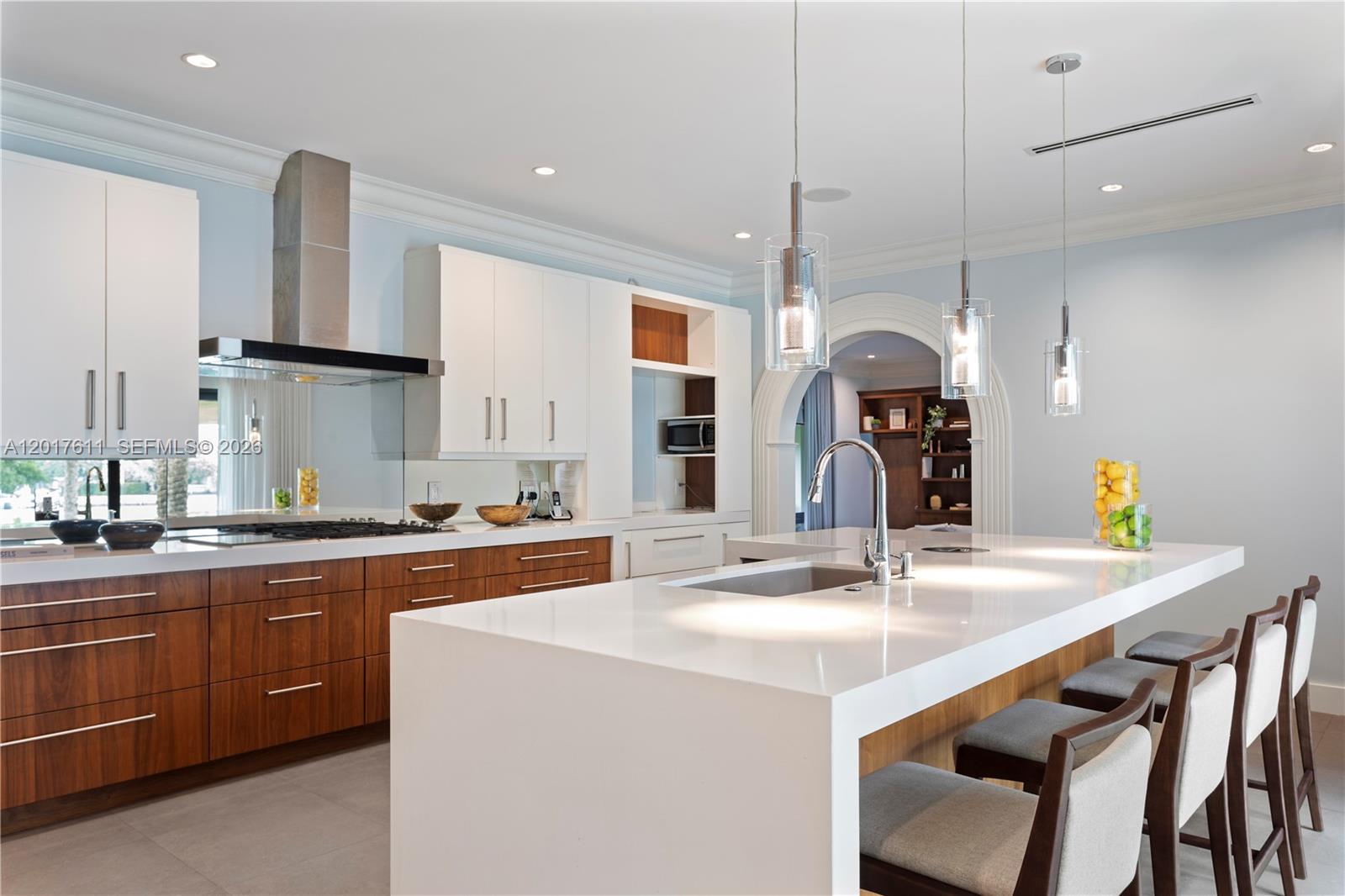 250 W San Marino Dr, Miami Beach FL 33139
