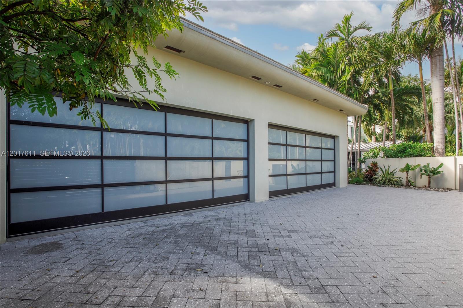 250 W San Marino Dr, Miami Beach FL 33139