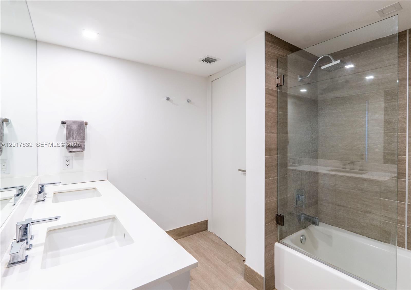 2475 Brickell Ave #903, Miami FL 33129
