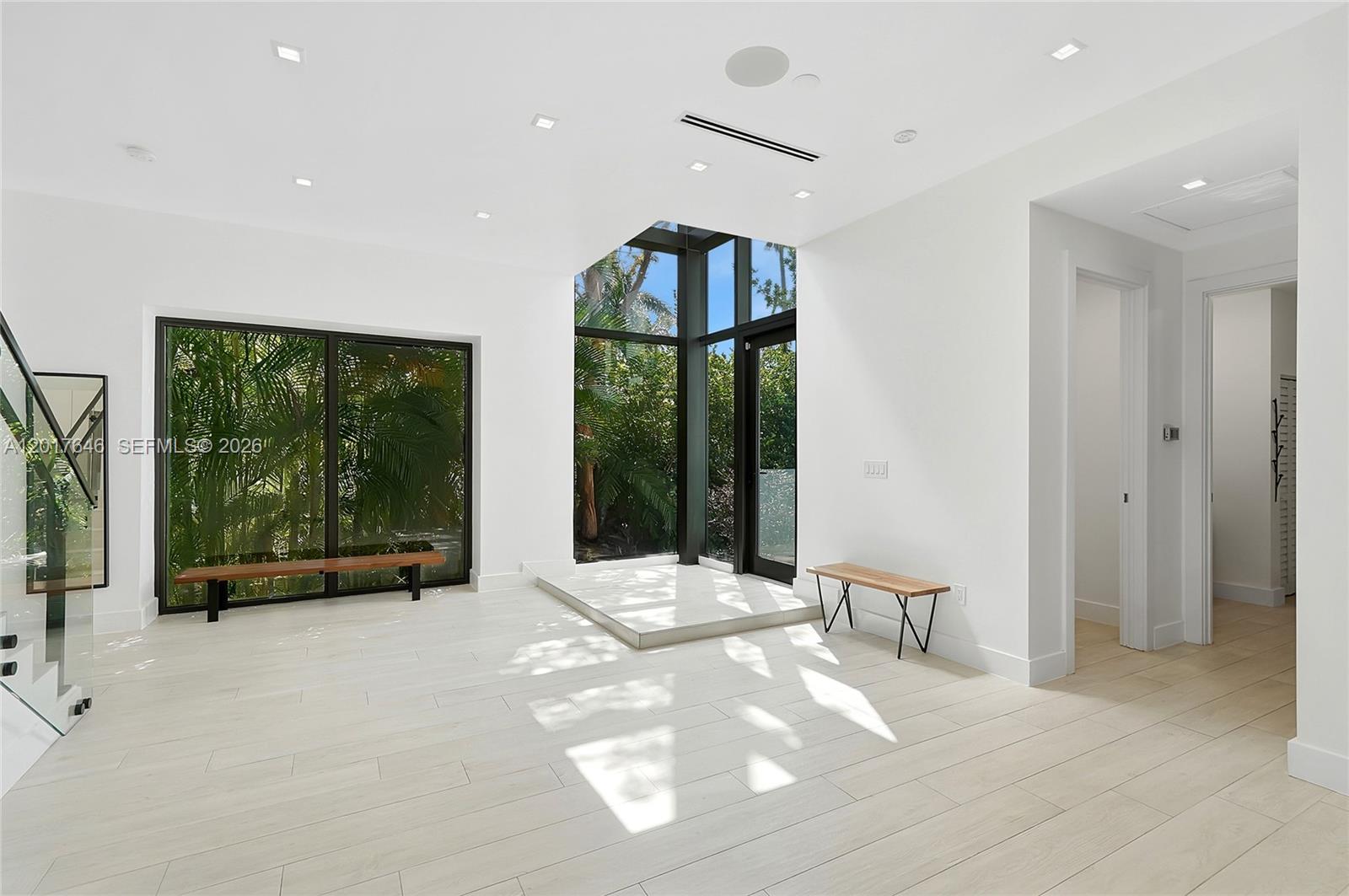 1311 Bay Dr, Miami Beach FL 33141