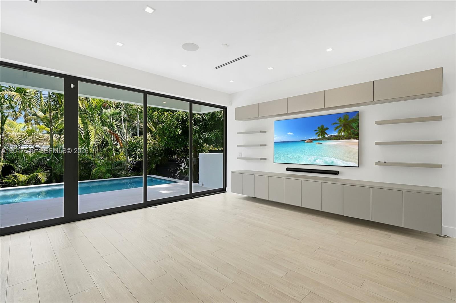 1311 Bay Dr, Miami Beach FL 33141