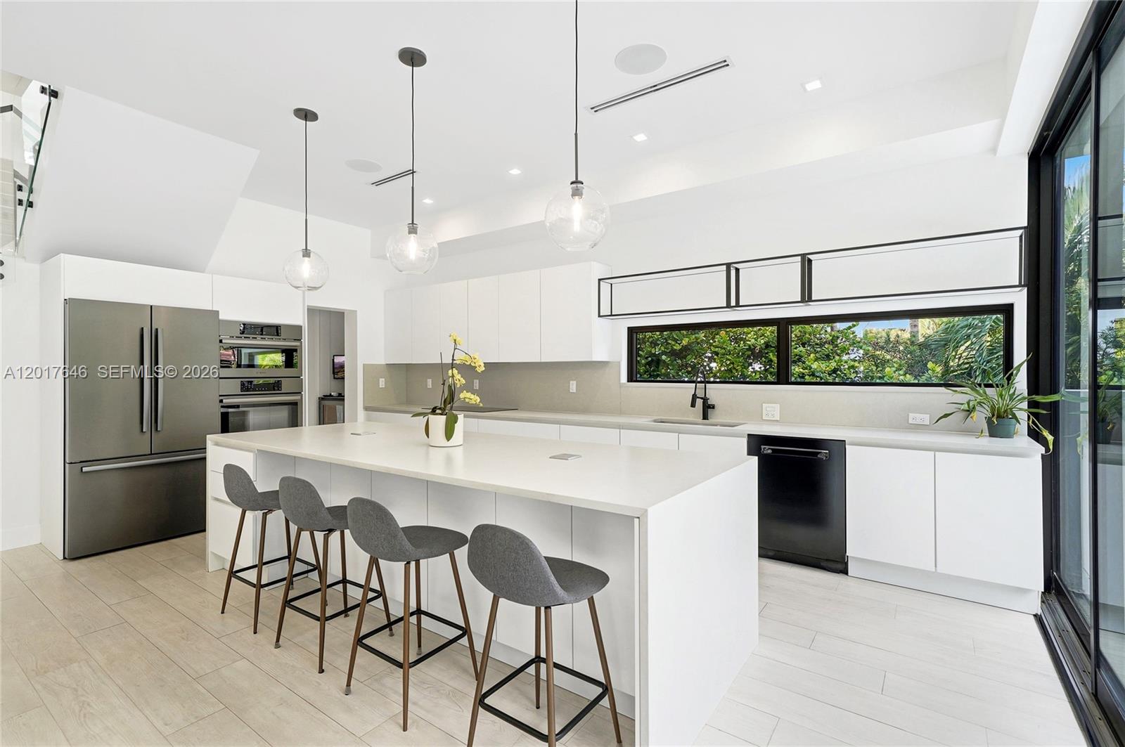1311 Bay Dr, Miami Beach FL 33141