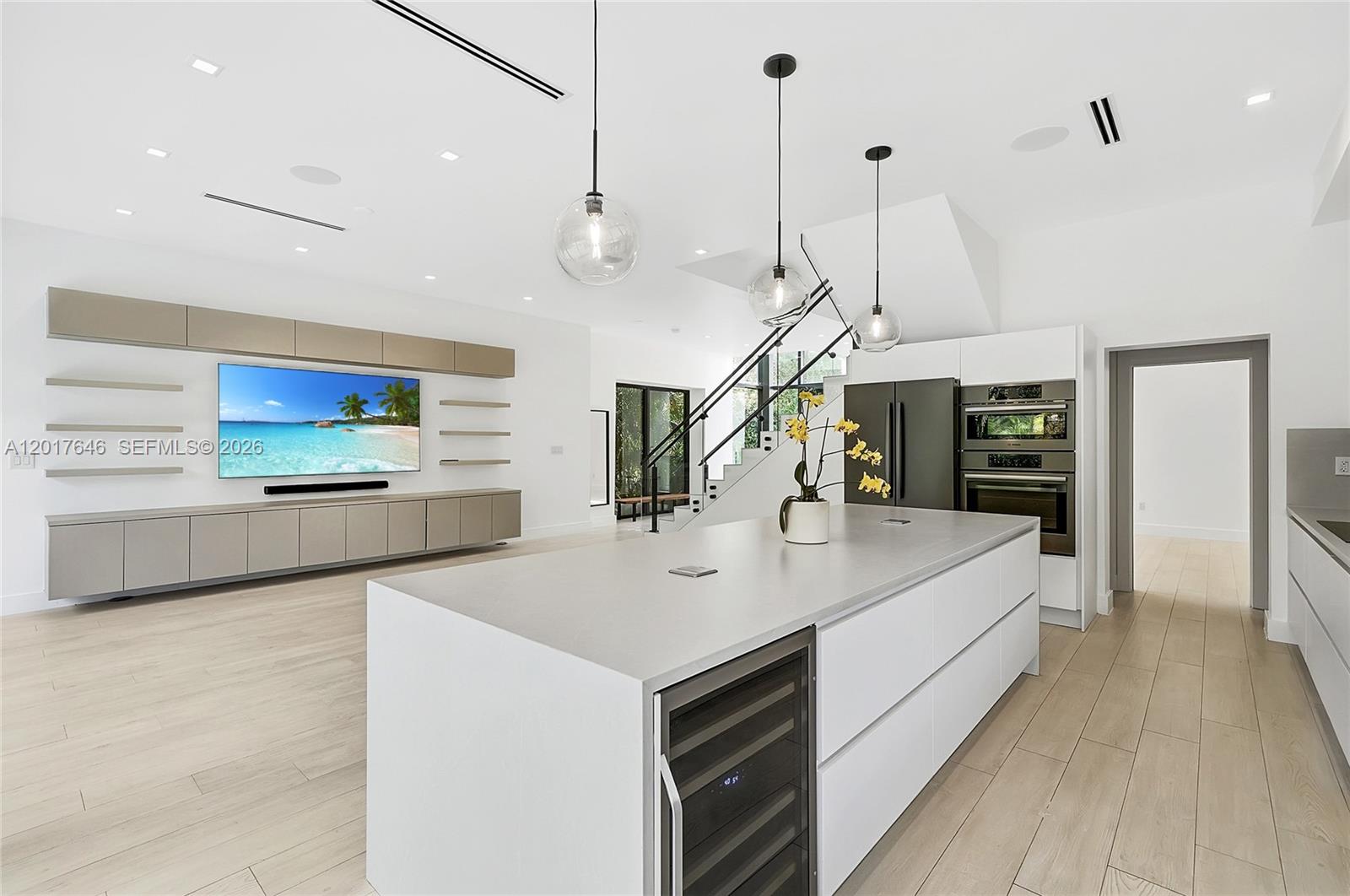 1311 Bay Dr, Miami Beach FL 33141