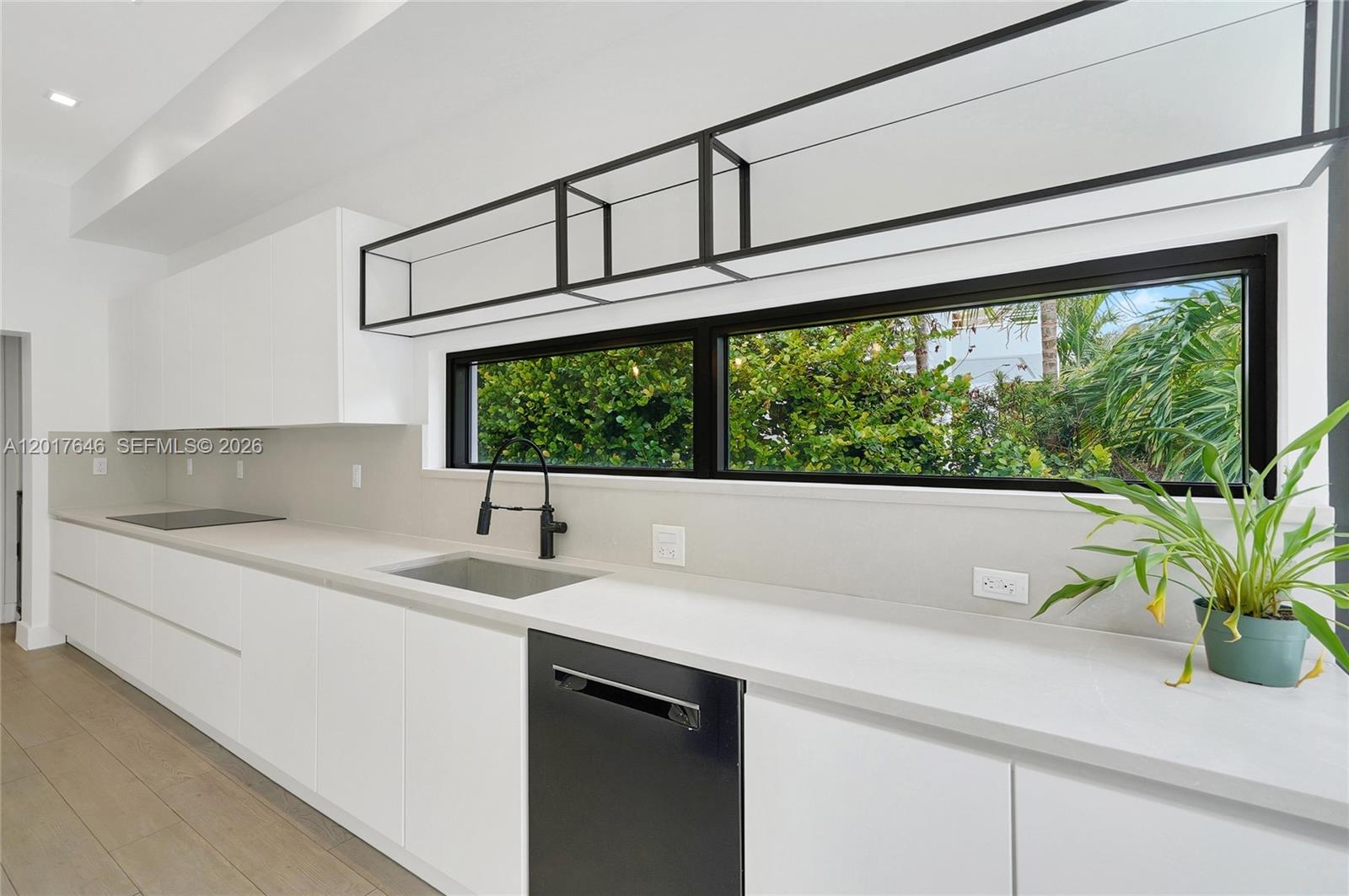 1311 Bay Dr, Miami Beach FL 33141