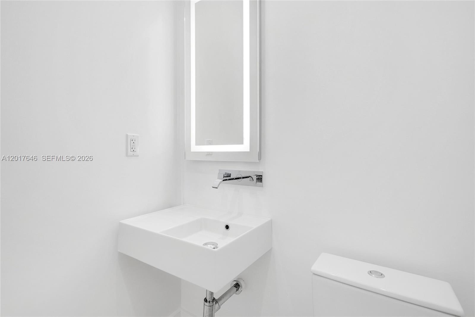 1311 Bay Dr, Miami Beach FL 33141
