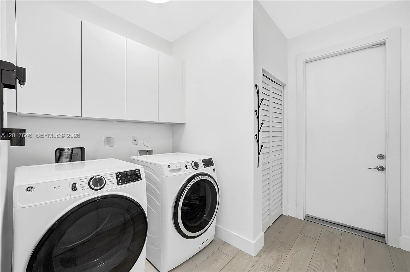 1311 Bay Dr, Miami Beach FL 33141