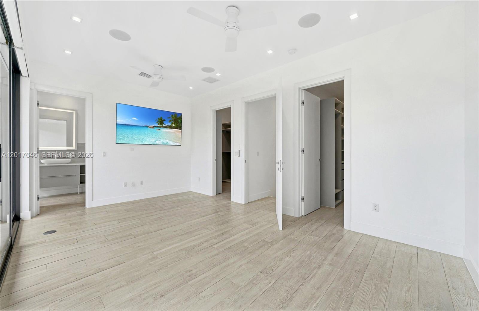 1311 Bay Dr, Miami Beach FL 33141