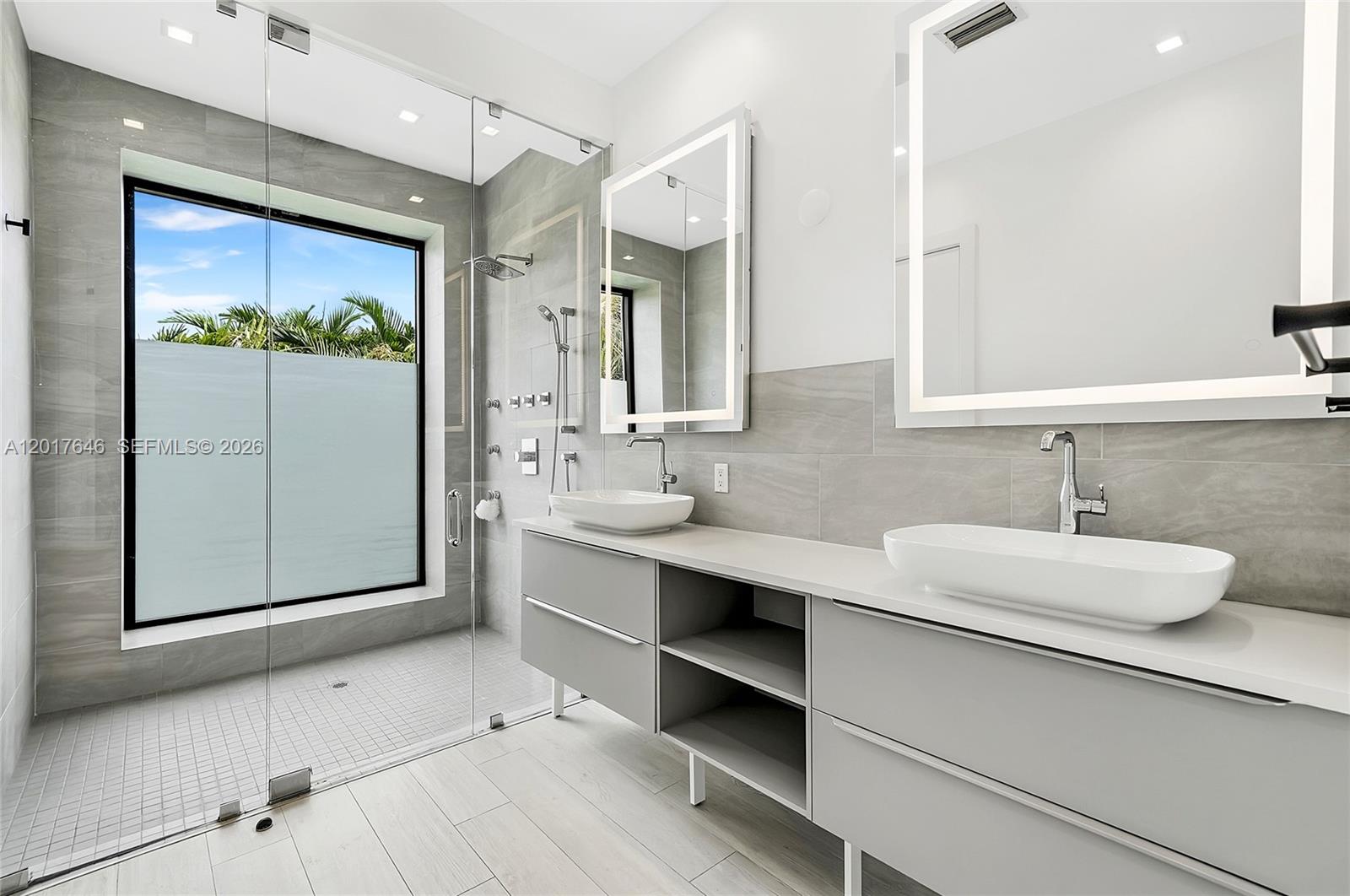 1311 Bay Dr, Miami Beach FL 33141