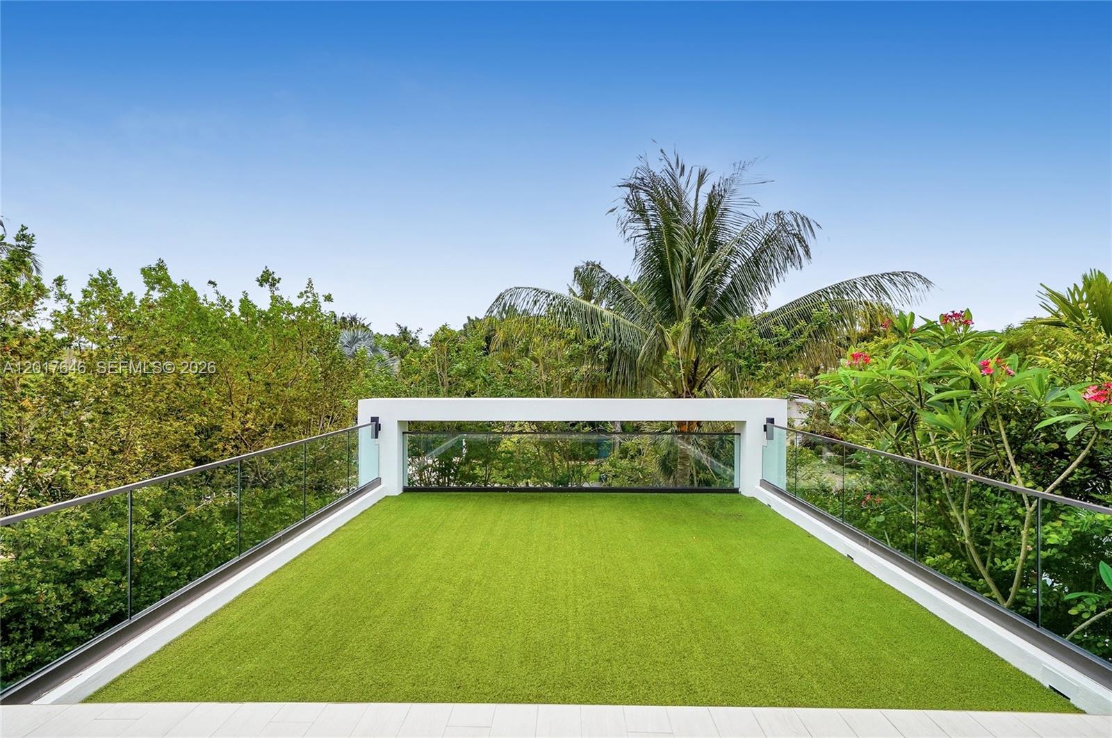 1311 Bay Dr, Miami Beach FL 33141