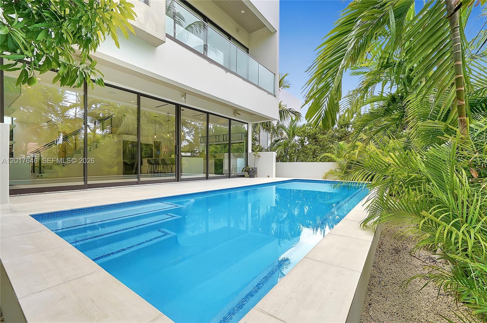 1311 Bay Dr, Miami Beach FL 33141