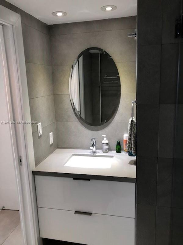 90 Alton Rd #1604, Miami Beach FL 33139