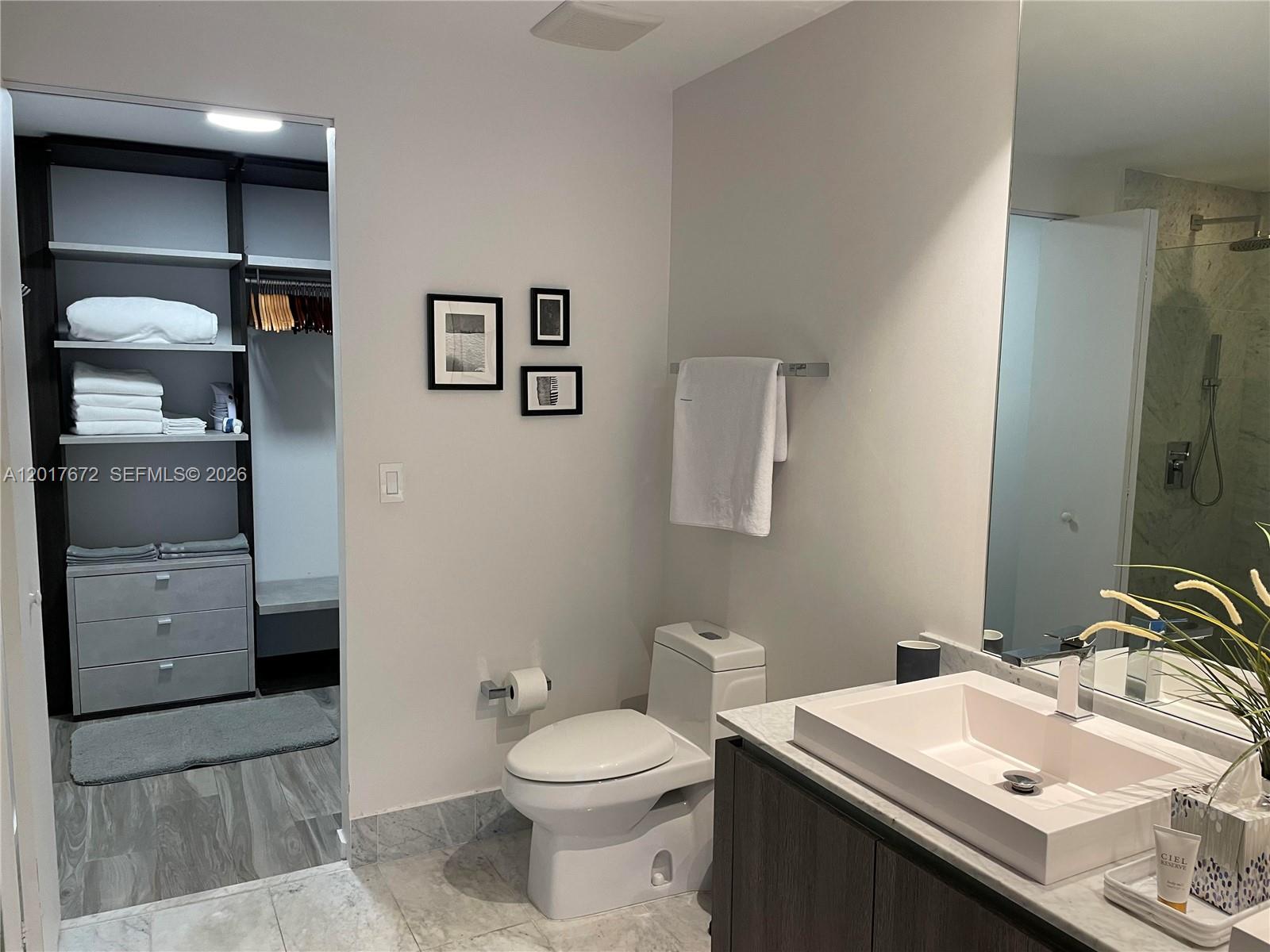 801 S Miami Ave #2108, Miami FL 33130