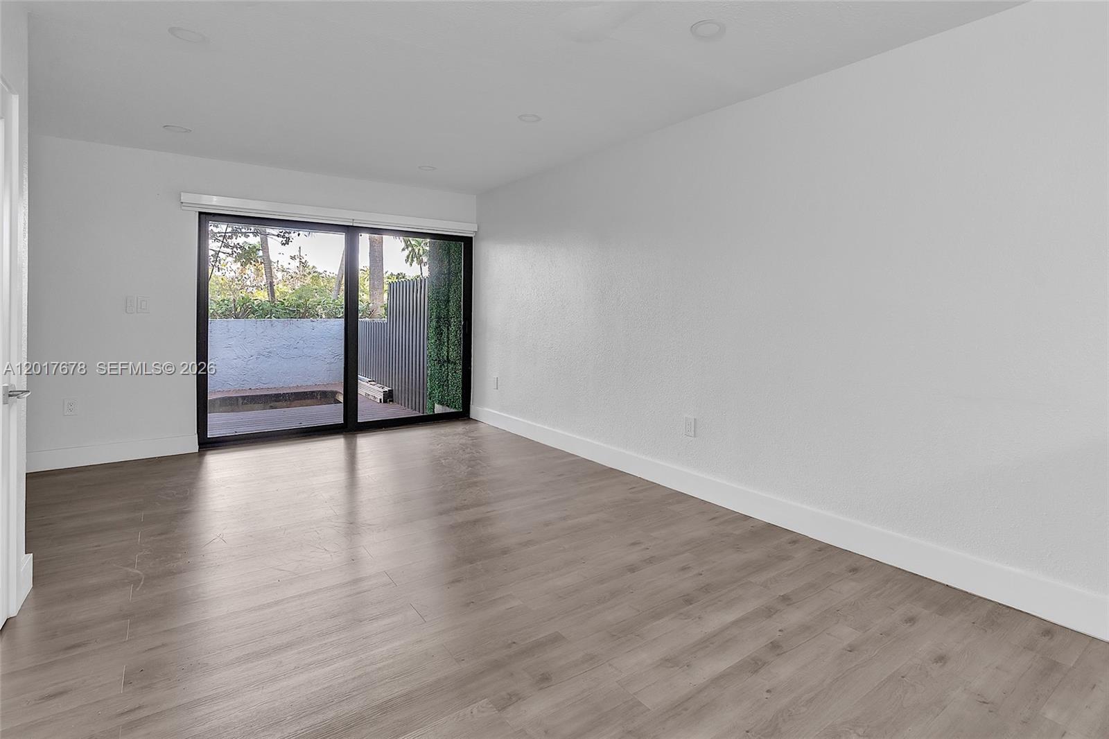 1901 NW S River Dr #28C, Miami FL 33125