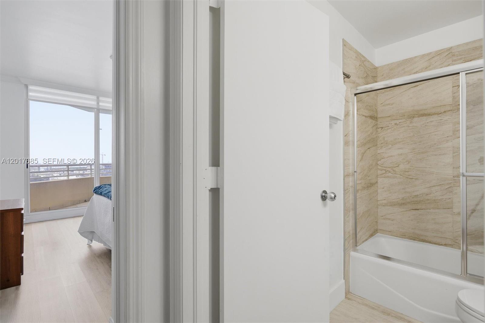 888 Brickell Key Dr #2010, Miami FL 33131