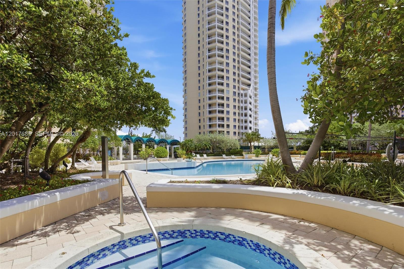 888 Brickell Key Dr #2010, Miami FL 33131