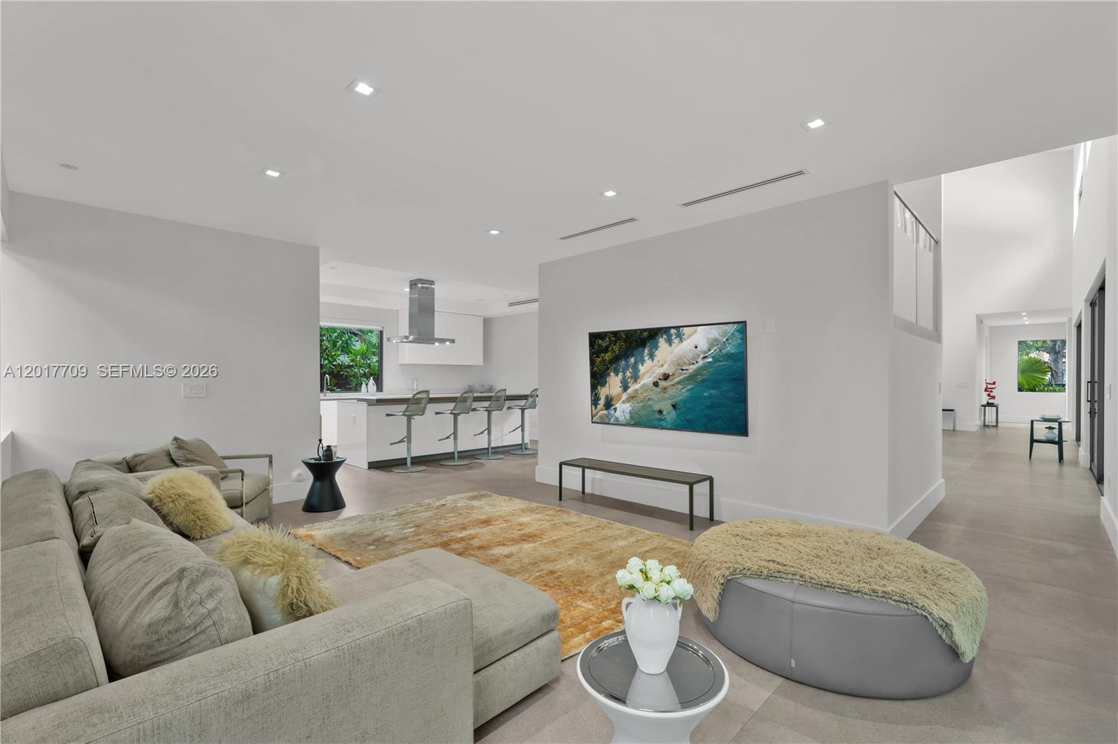 10 Samana Dr, Miami FL 33133