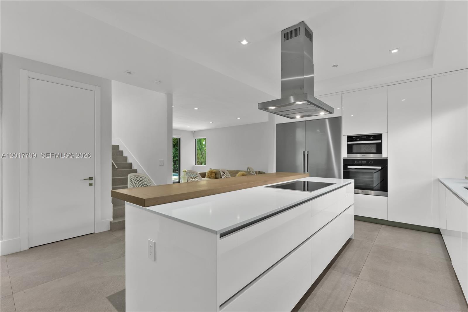 10 Samana Dr, Miami FL 33133