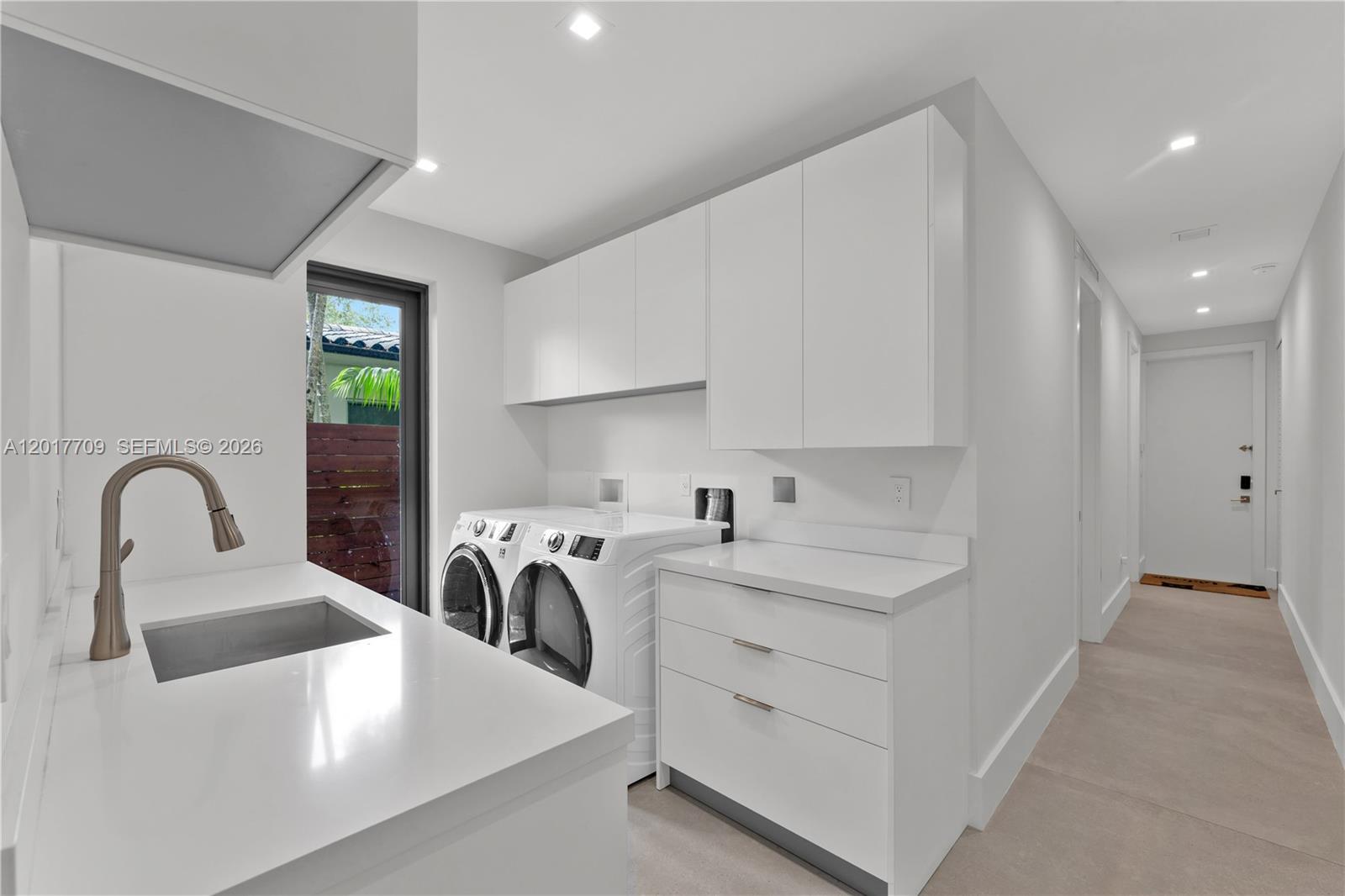 10 Samana Dr, Miami FL 33133