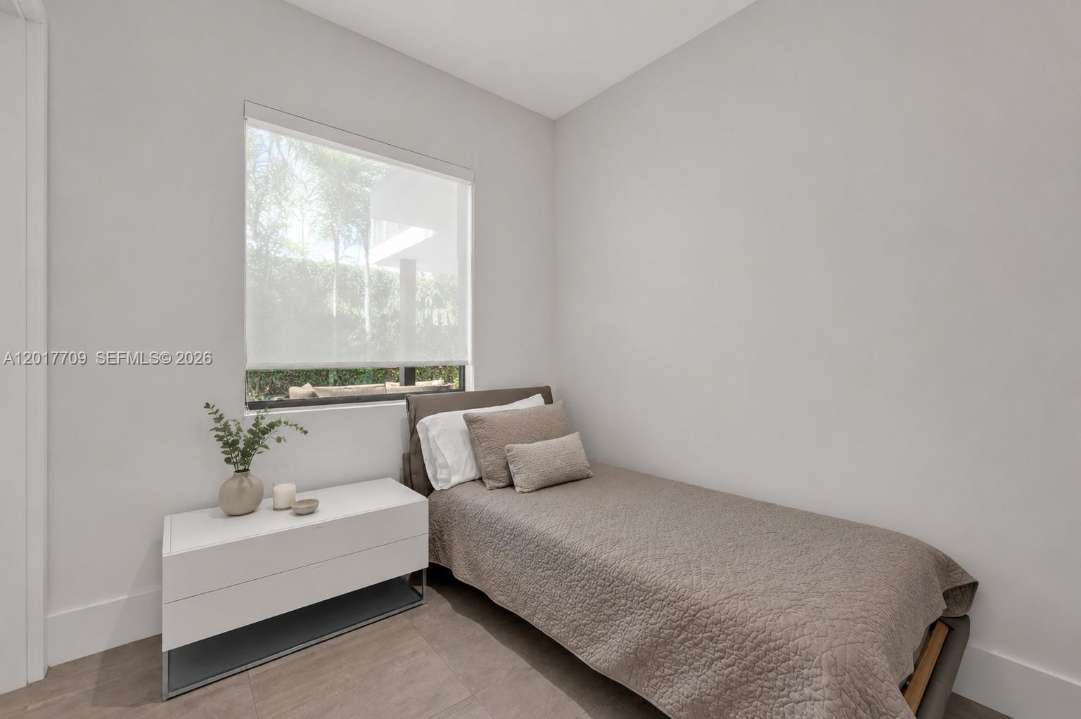10 Samana Dr, Miami FL 33133