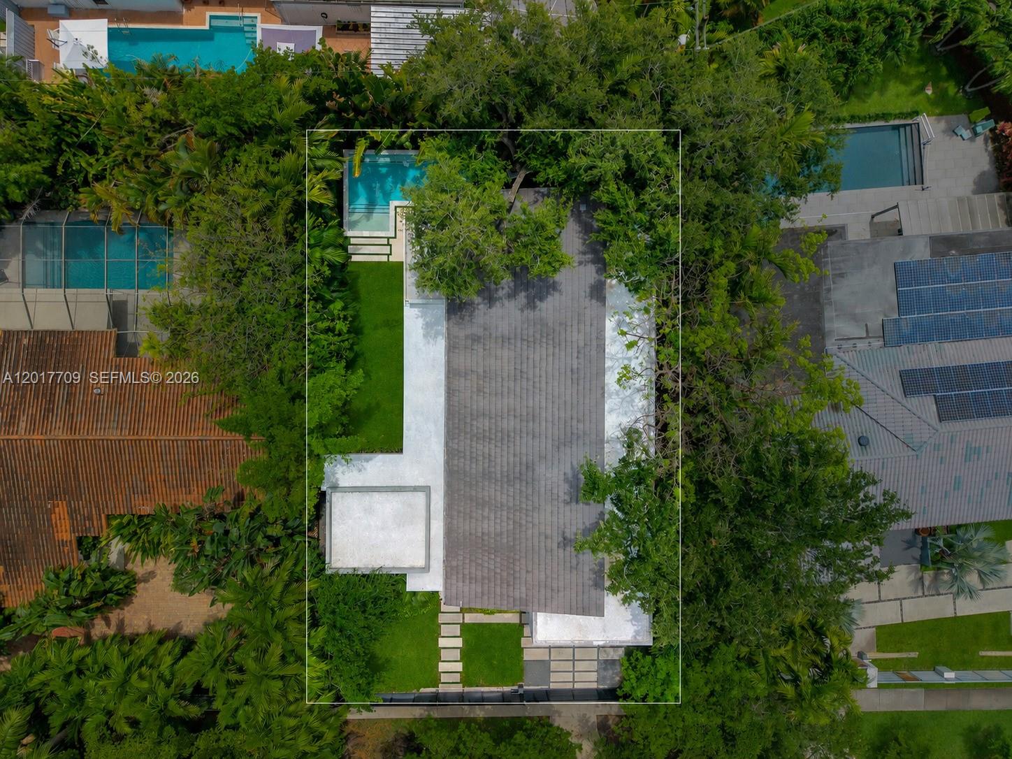 10 Samana Dr, Miami FL 33133