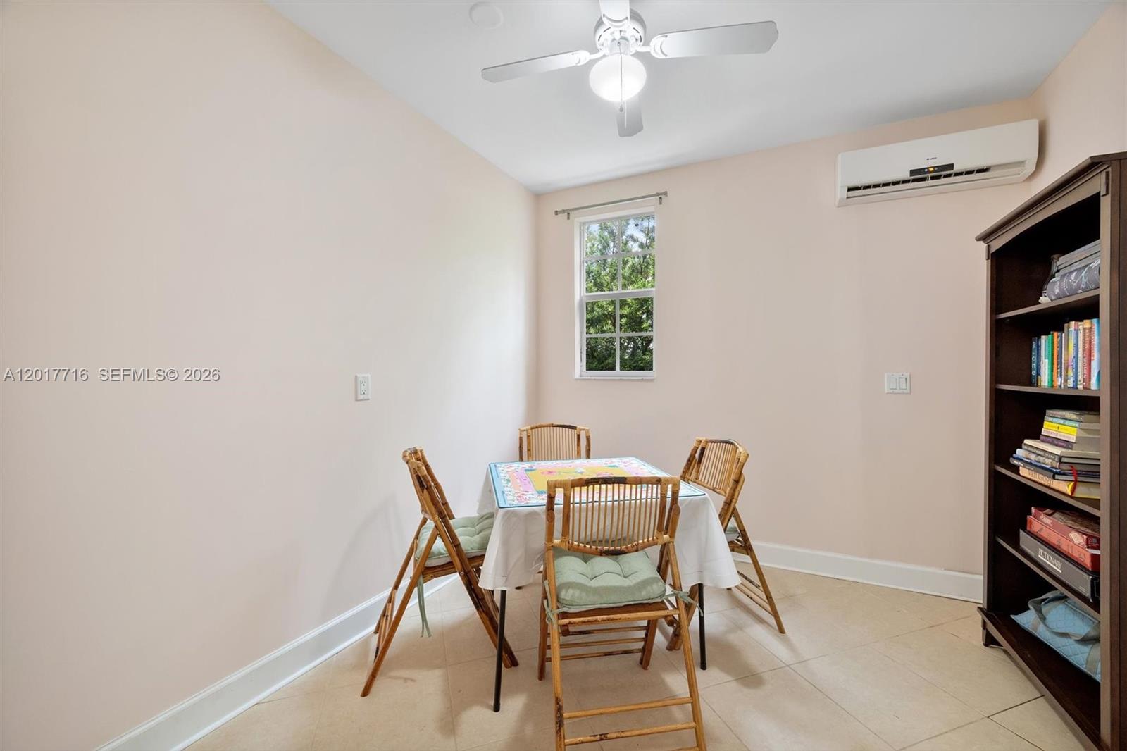 2310 Bayview Ln, North Miami FL 33181