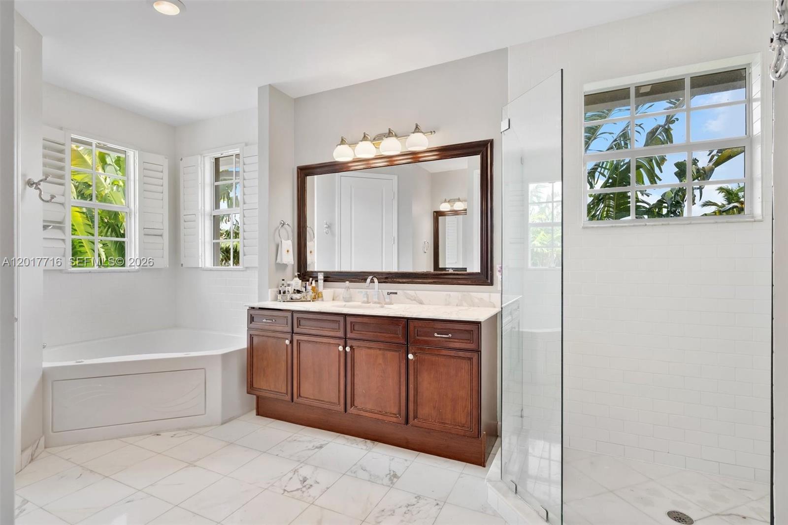 2310 Bayview Ln, North Miami FL 33181