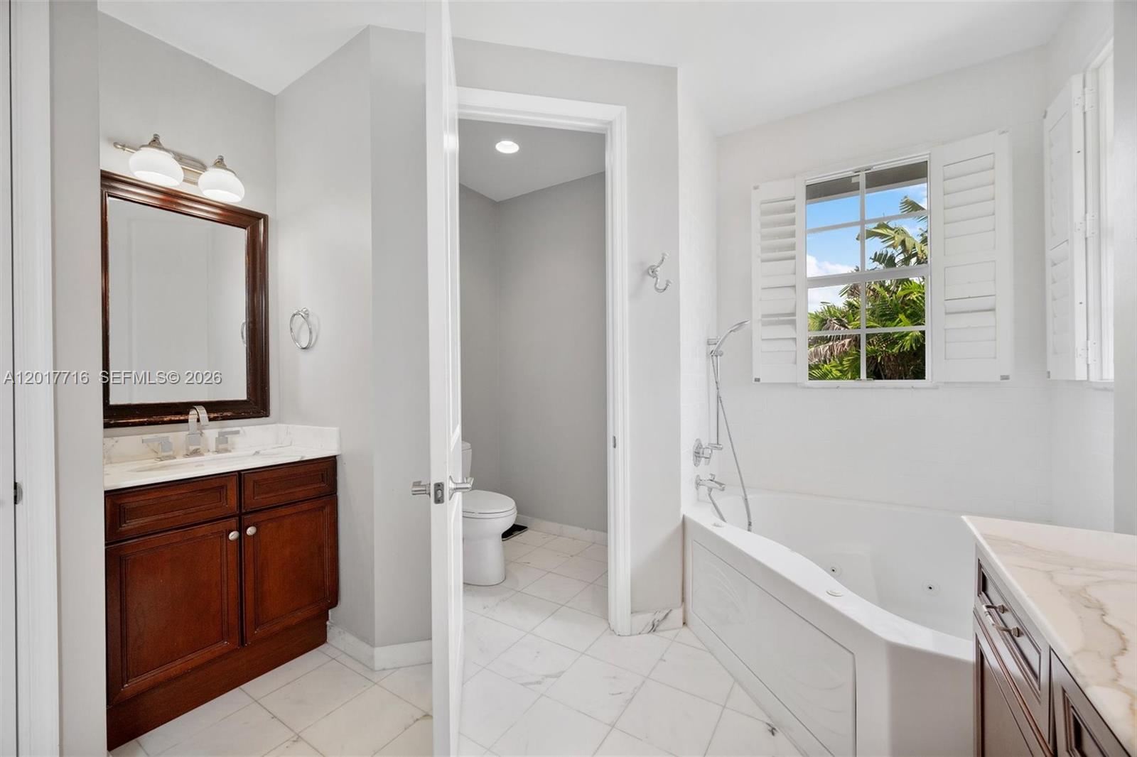2310 Bayview Ln, North Miami FL 33181