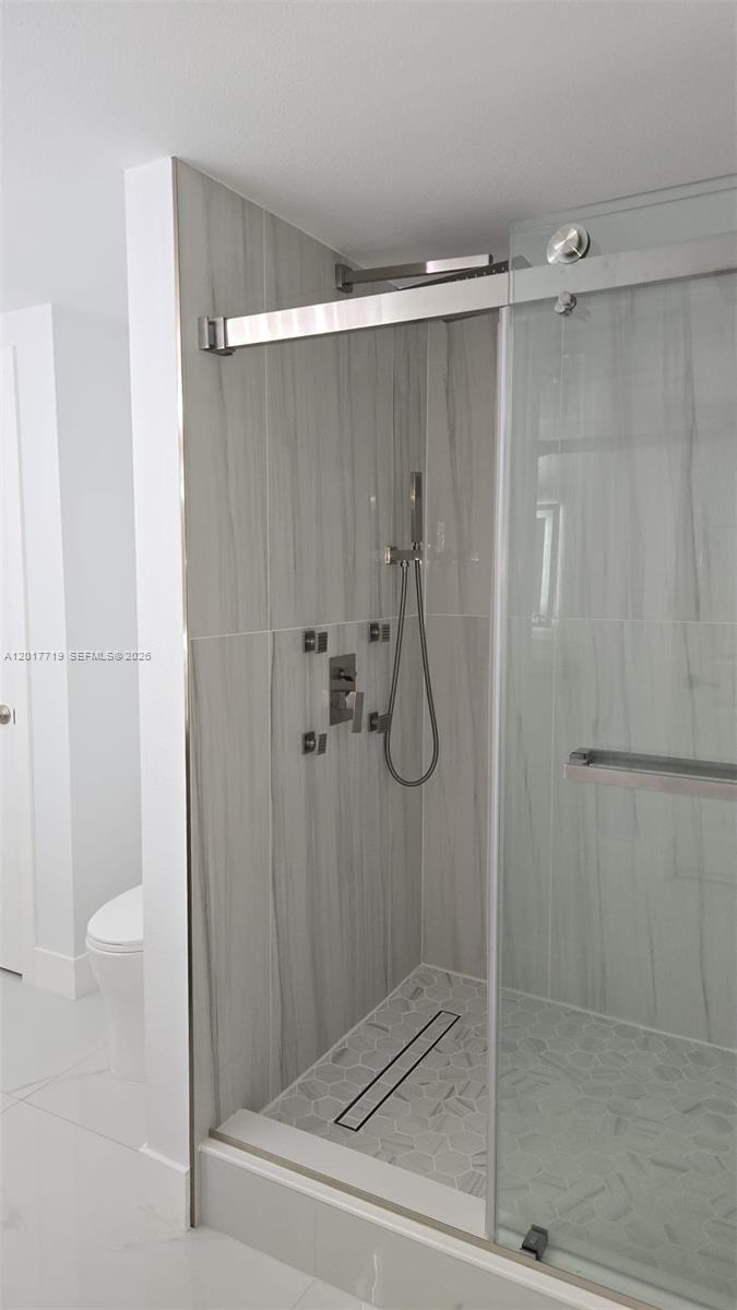 230 SW 117th Ter #202, Pembroke Pines FL 33025