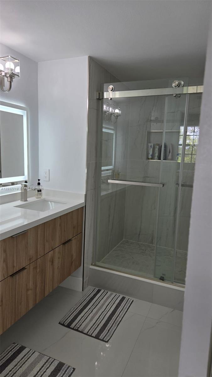 230 SW 117th Ter #202, Pembroke Pines FL 33025