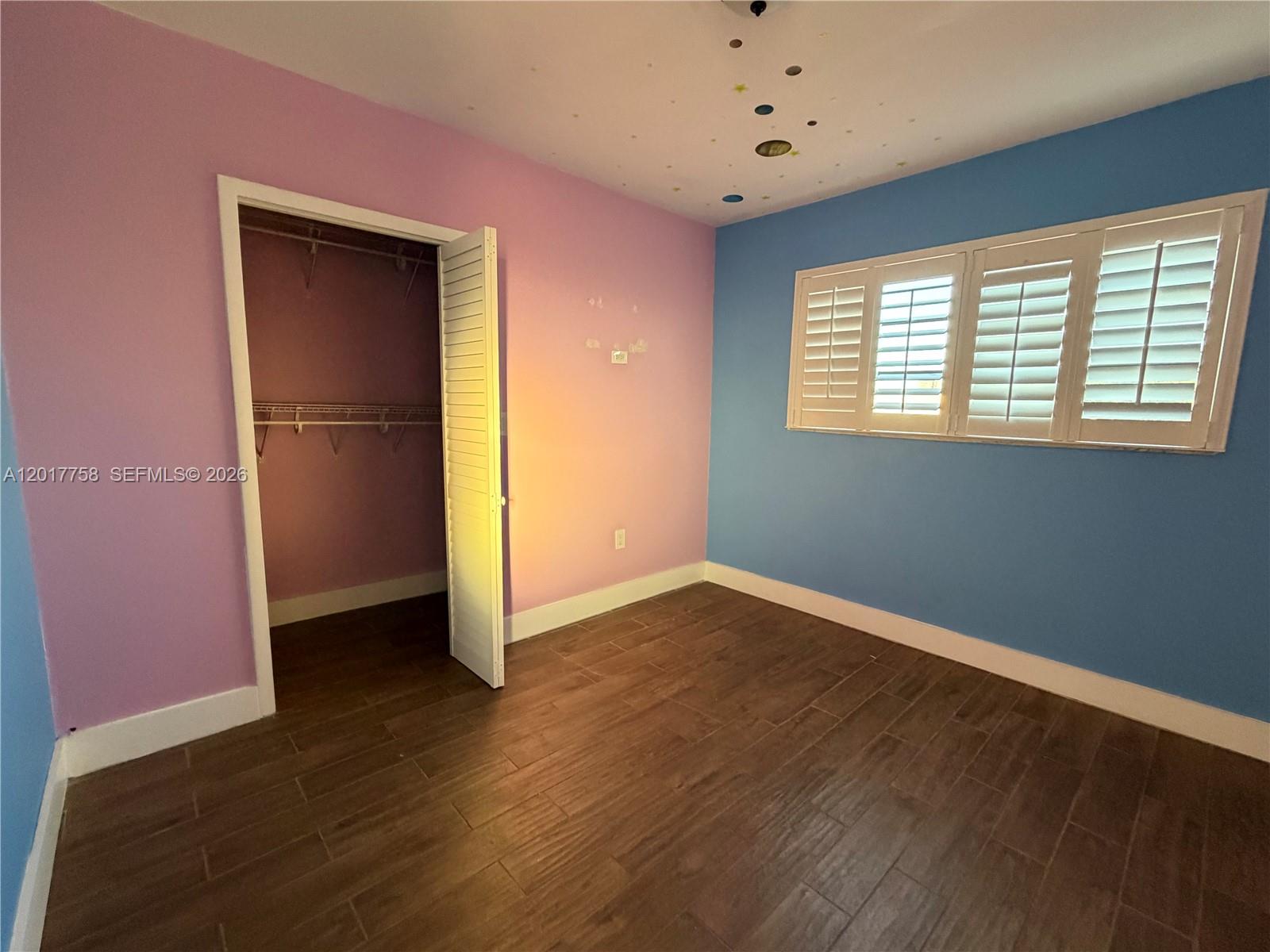 421 Swallow Dr #12, Miami Springs FL 33166
