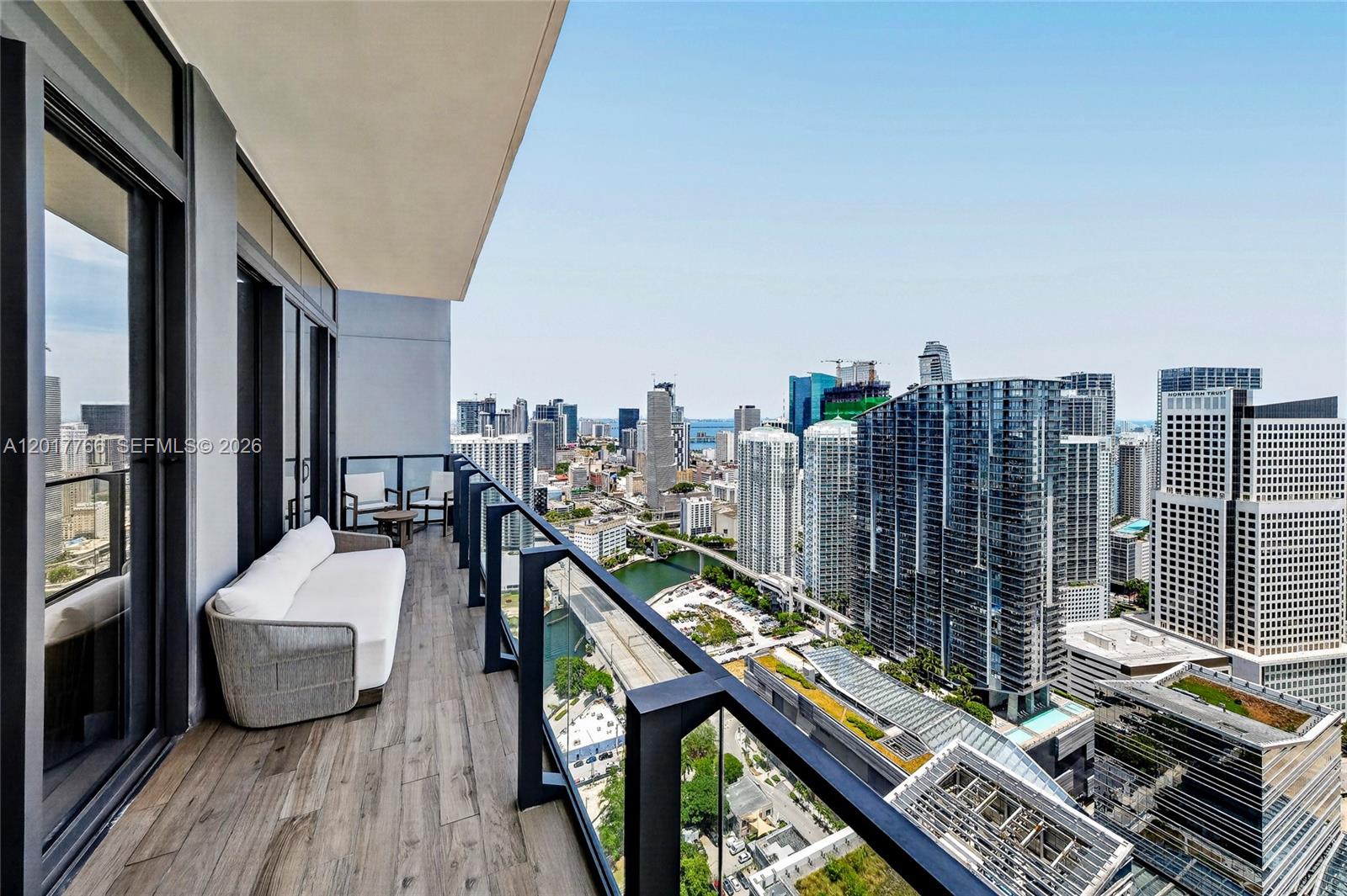 88 SW 7th St #PH4202, Miami FL 33130