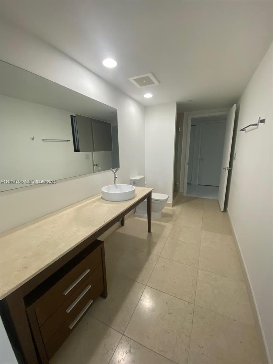 495 Brickell Ave #2902, Miami FL 33131