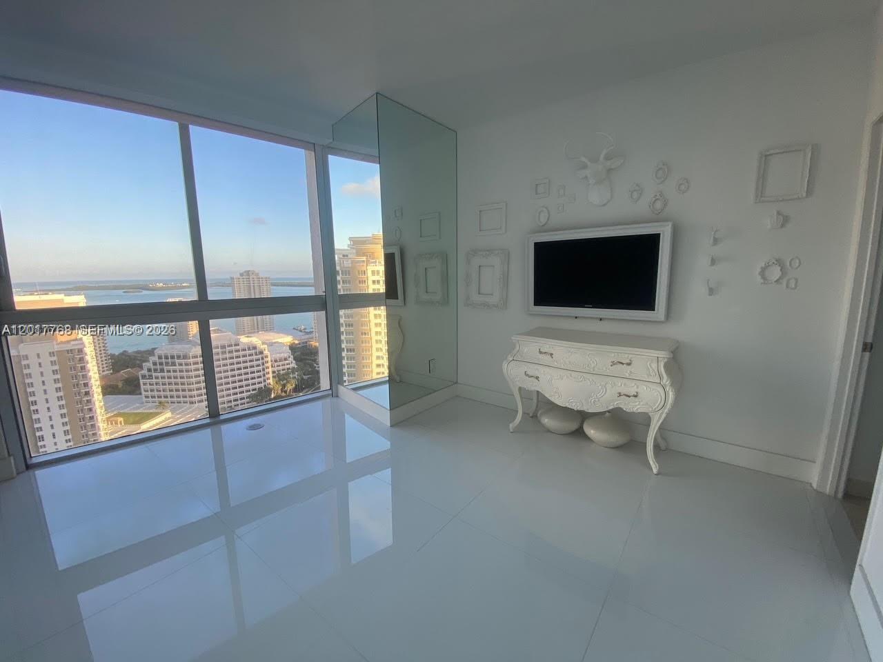495 Brickell Ave #2902, Miami FL 33131