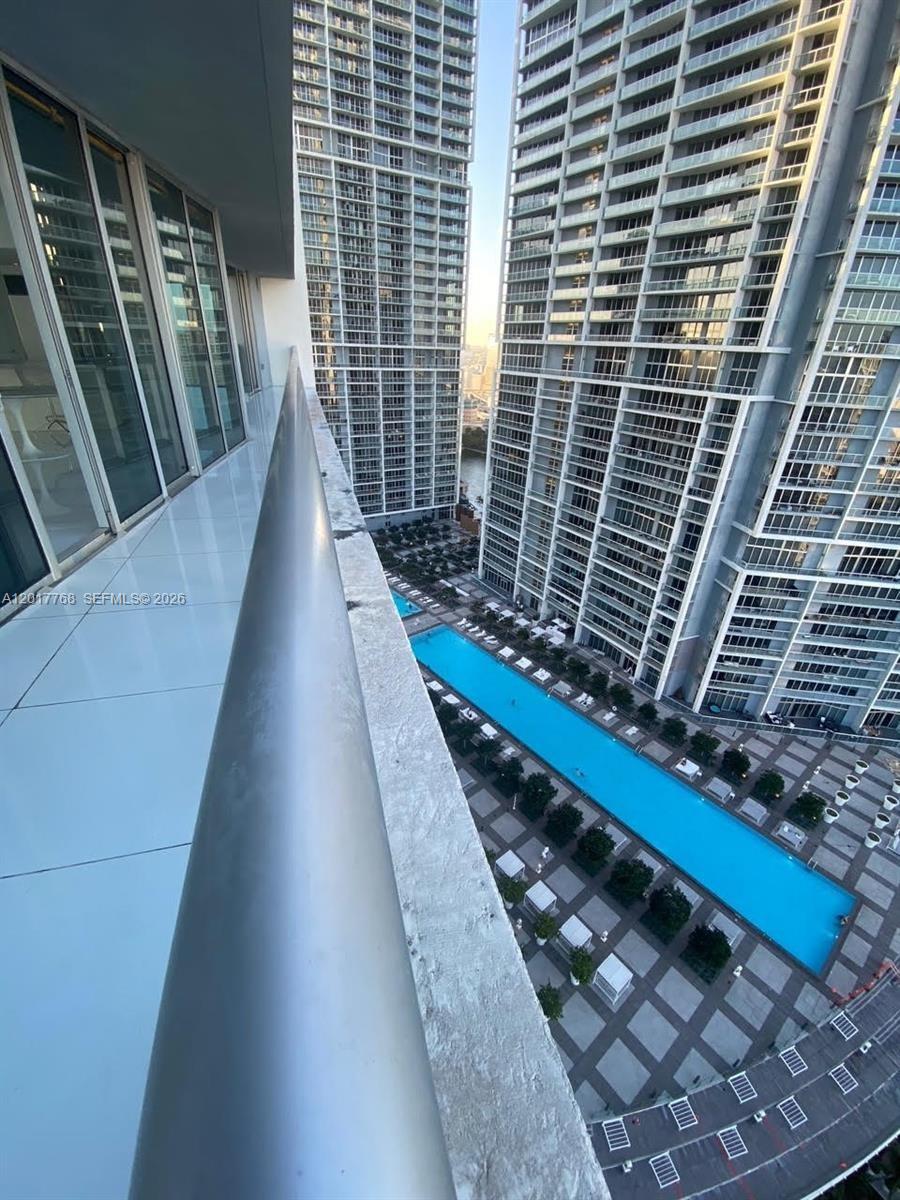 495 Brickell Ave #2902, Miami FL 33131
