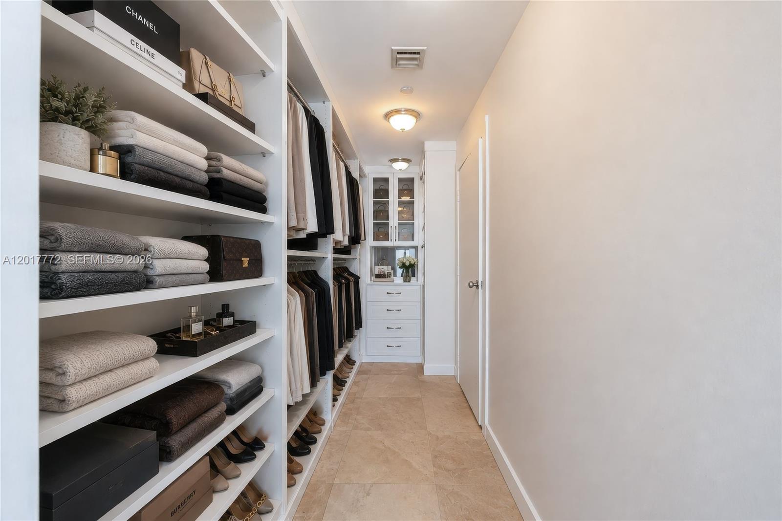 900 Biscayne Blvd #4205, Miami FL 33132